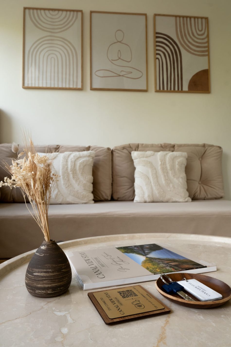 Canal view stay Amsterdam authentic amsterdam