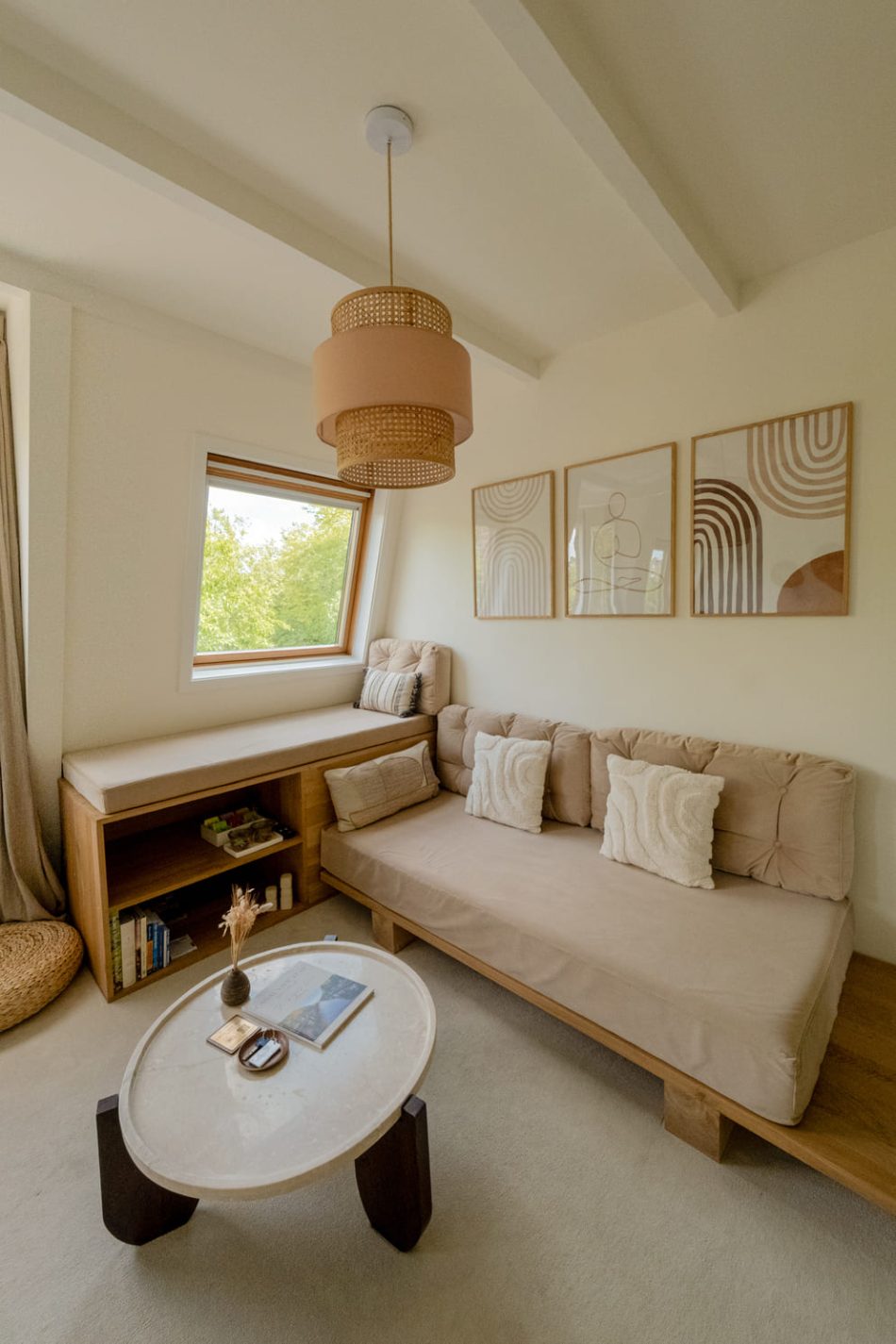 Canal view stay Amsterdam boutique airbnb